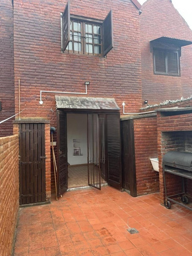 Dúplex En Venta - 2 Dormitorios 1 Baño - Villa Gesell