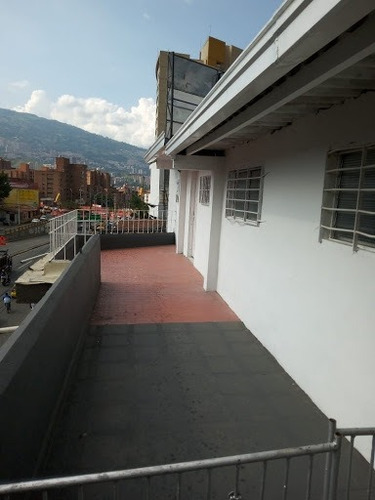 Apartaestudio En Arriendo Laureles 447-10102
