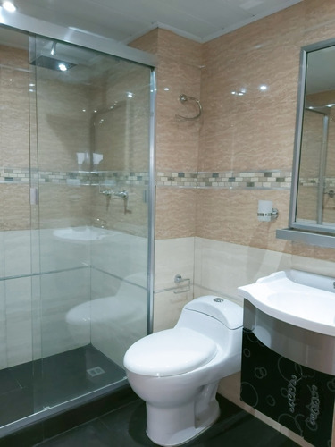 Imagen 11 de 17 de Moderno Apartamento En Alquiler En Lechería. Conj. Res. Marina Del Rey
