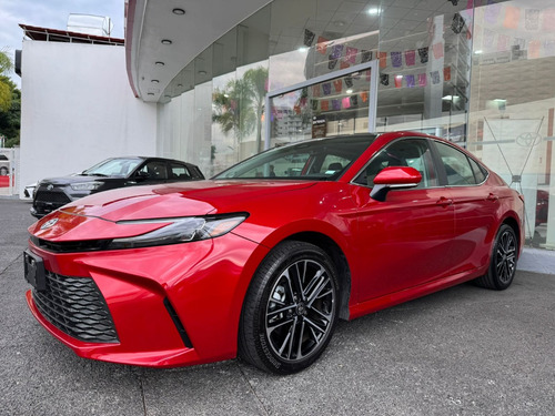 Toyota Camry 2.5 Hev Xle