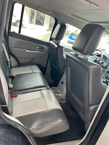 Jeep Liberty Limited Base Piel 4x2 At
