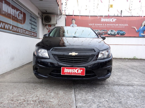 Imagem 2 de 11 de Chevrolet Onix