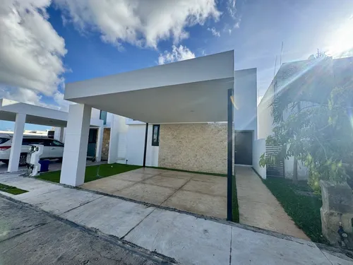Residencia En Venta De 4 Recámaras En Privada Amanthea.