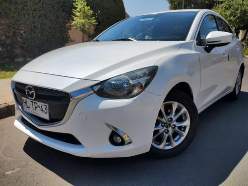 Mazda 2 Sedan V