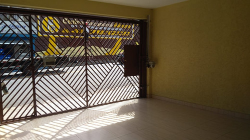 Sobrado À Venda Camilopolis Com 3 Quartos, 2 Banheiros, 2 Vagas E 204m²
