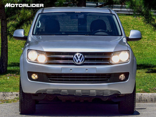 Imagen 8 de 25 de Volkswagen Amarok Trendline 2.0 Tsi 4x2 | Permuta / Financia