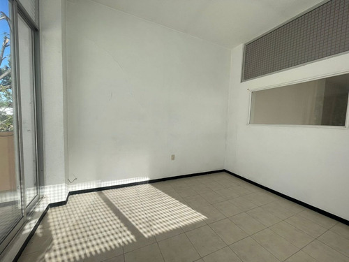 Edificio En Venta, Las Arboledas,