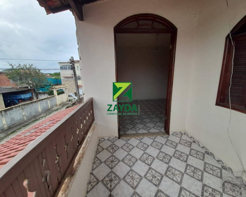 Duas Casas Independentes, No Bairro Vila Nova, Em Barra De S
