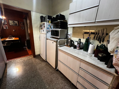 Venta Casa Jardín Parque Parrilla Banfield Permuta