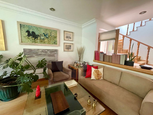 Casa En Venta En Lomas De Bezares