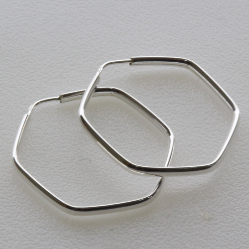 Imagem 4 de 4 de Argola Brinco Pequena 18mm Hexagonal Prata 925 Unissex