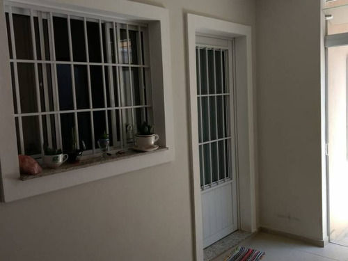 Imagem 3 de 17 de Casa No Jardim Danúbio - V0308