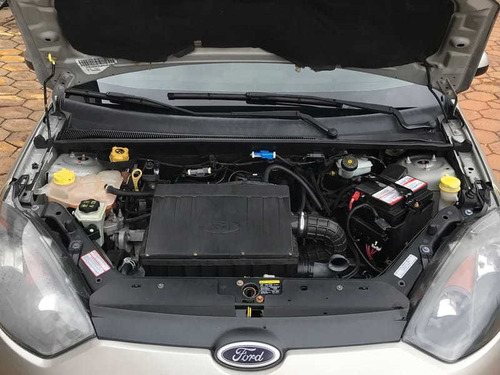 Imagem 6 de 11 de Ford Fiesta Sedan1.6flex 2012