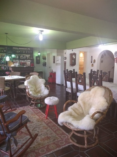 Casa Em Medianeira Com 3 Dormitórios - Su18