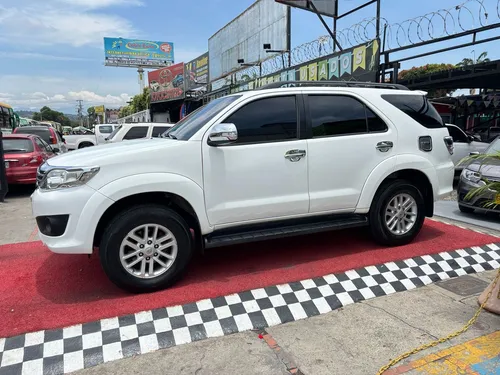 Toyota Fortuner Sr5 2.7 4x2 At