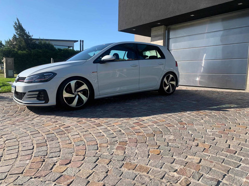 Volkswagen Golf 2018 2.0 Gti Tsi App Connect