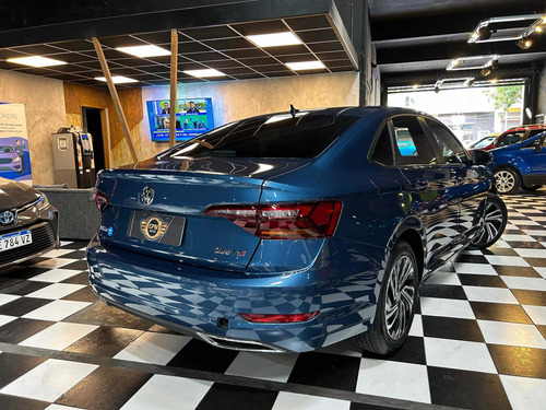 Imagen 5 de 25 de Volkswagen Vento 2021 1.4 Highline 150cv At No Passat Hybrid