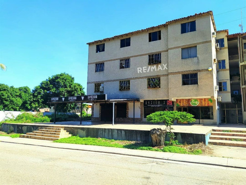 Imagen 2 de 15 de Re/max 2mil Vende Local Con Fondo Comercio (pizzeria) En La Asunción, Municipio Arismendi