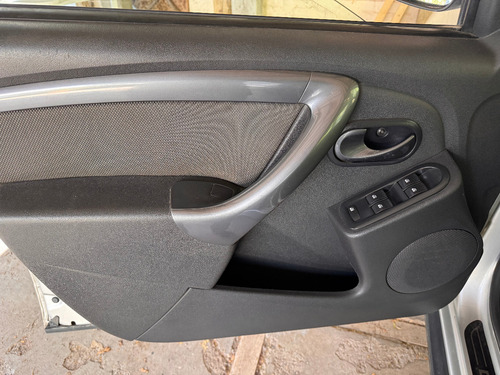 Renault Duster 2.0 4x4 Luxe 138cv
