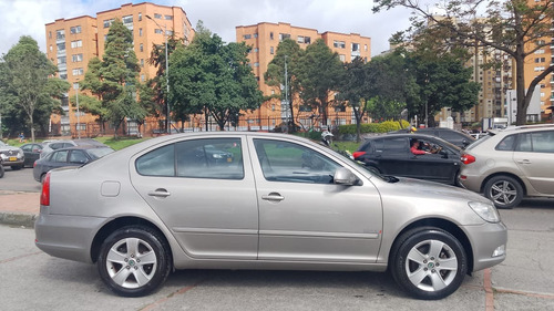 Skoda Octavia 1.8 Turbo Mecanico Con Techo Y Cuero