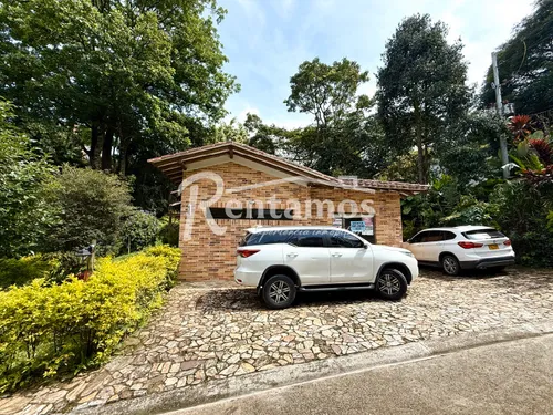 Casa En Arriendo En Loma De Las Brujas. Cod A775810
