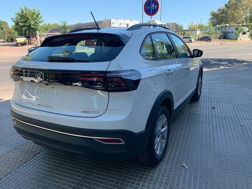 Volkswagen Nivus Comfortline 200 Tsi At