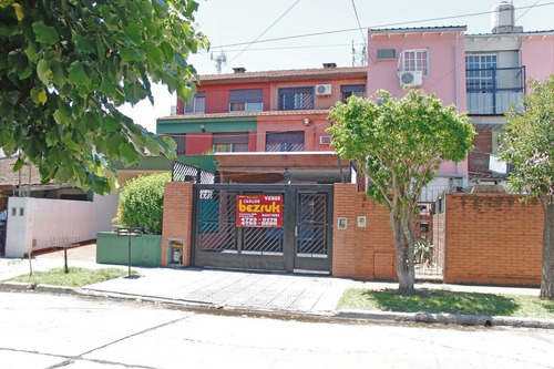 Imagen 2 de 28 de Casa En Venta 4 Ambientes Martinez