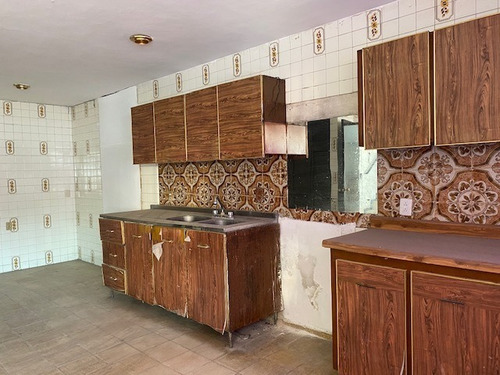 Imagen 7 de 15 de Se Vende Casa, Colonia Independencia, Para Remodelar , Precio De Remate !!!!!!!