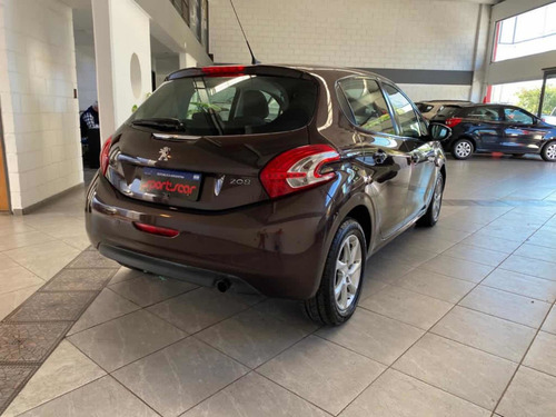 Peugeot 208 1.5 Allure Touchscreen 2014