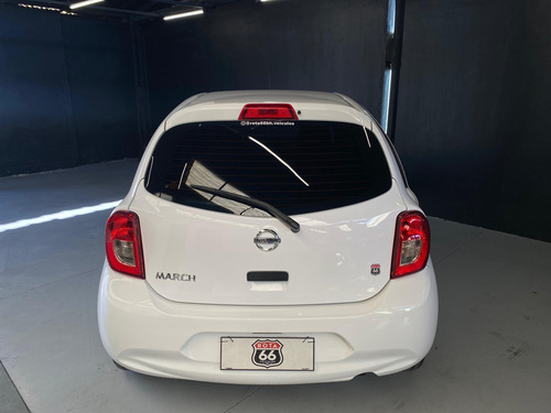 Nissan March 1.0 S 12V FLEX 4P MANUAL