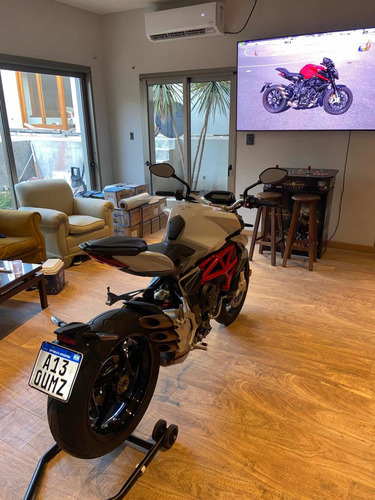 Imagen 2 de 17 de Mv Agusta Brutale 800