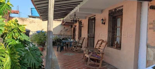 Imagen 3 de 14 de Gerybet Varela Rentahouse Mp 2216300 Sabana Del Medio