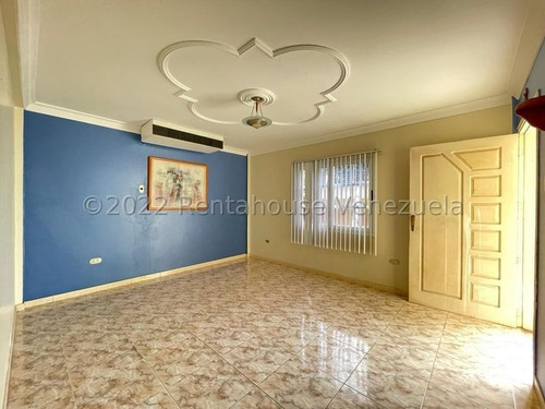 Imagen 23 de 23 de En Venta Espectacular Y Amplia Casa Totalmente Amoblada 04127800070 Mls 23-2243