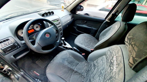 Imagem 9 de 12 de Fiat Palio 1.8 Mpi Adventure Locker Weekend 8v Flex 4p