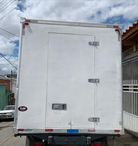 Imagem 3 de 4 de Baú Refrigerado