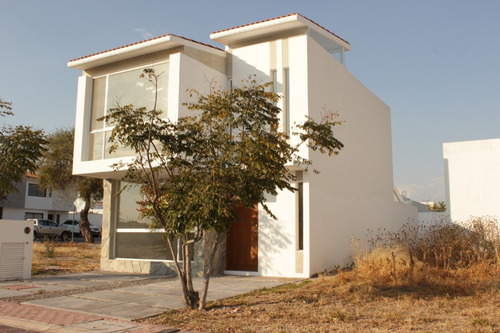 Casa En Venta En Ciudad Maderas El Marques