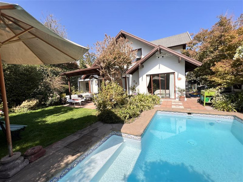 Casa En Venta San Carlos De Apoquindo