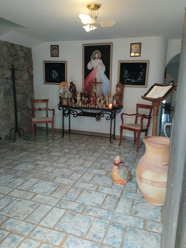 Vendo Espectacular Casa De 250 M2, 6h, 5b, 6pe - Ref. 240.000