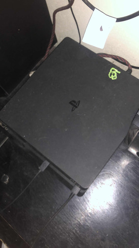 Se Vende Ps4 Slim 500gb 1 Joystick 3 Juegos