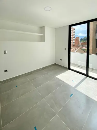 Apartamento En Venta En Conquistadores. Cod V11231
