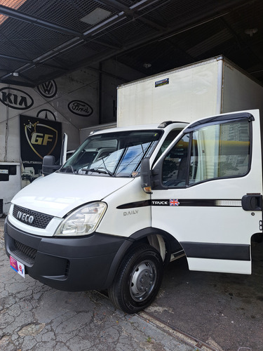 Iveco Daily 35s14 Ano 17 Bau . Unico Dono .
