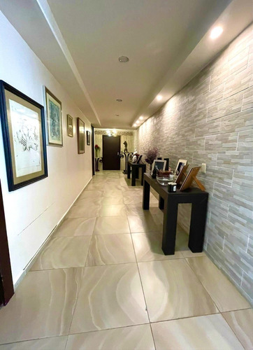 Imagen 9 de 18 de Departamento En Venta, Lomas De Bezares, 4 Recamaras