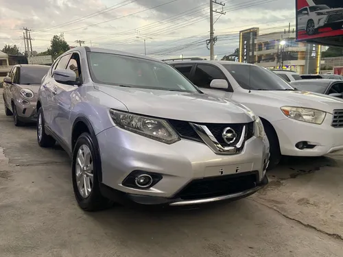 Nissan Xtrail 2015  3 Filas  Leather  $750,000