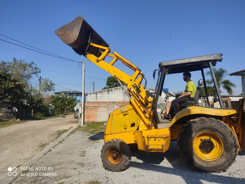 Imagem 2 de 8 de Jcb