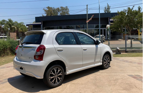 Imagen 5 de 15 de Toyota Etios 1.5 Vvt-i 5 Puertas Manual Xls Pack 0km My2023