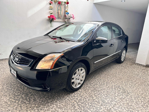 Nissan Sentra 2.0 Custom Cvt