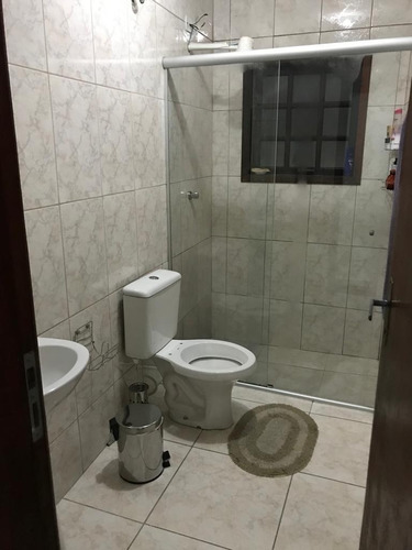 02 Casas Com 3 Quartos Cada. Garagem Coberta E Portão Auto.