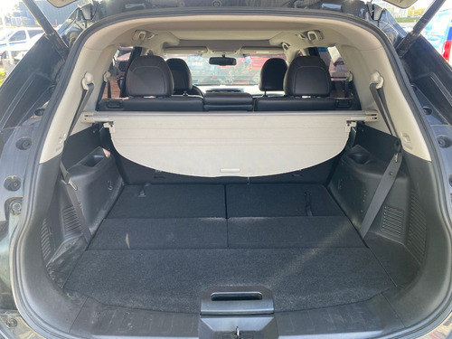 Nissan X-Trail 2.5 Exclusive 3 Row Cvt