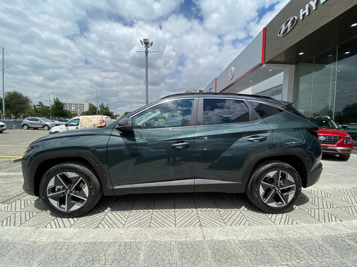 Hyundai Tucson Premium Hybrida