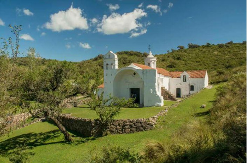 Terrenos De 2.900 M2 En Candonga, Villa Serrana (eco Barrio Cerrado)